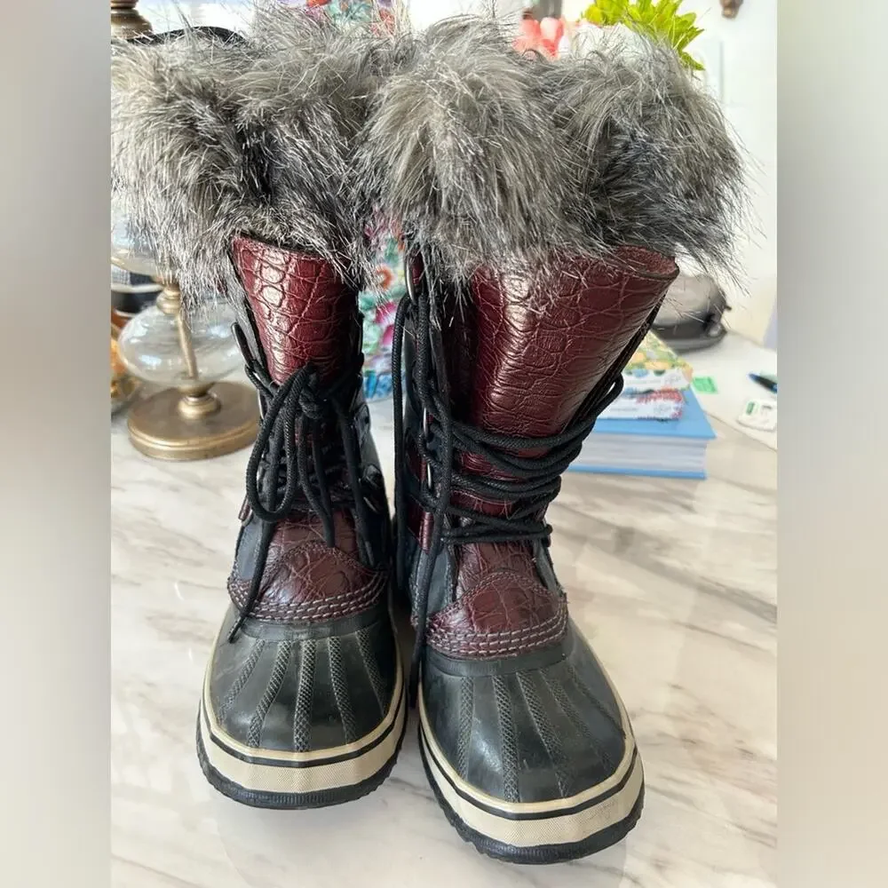 Sorel Joan of Arctic Black and Burgundy Embossed Alligator Leather Fur Boot